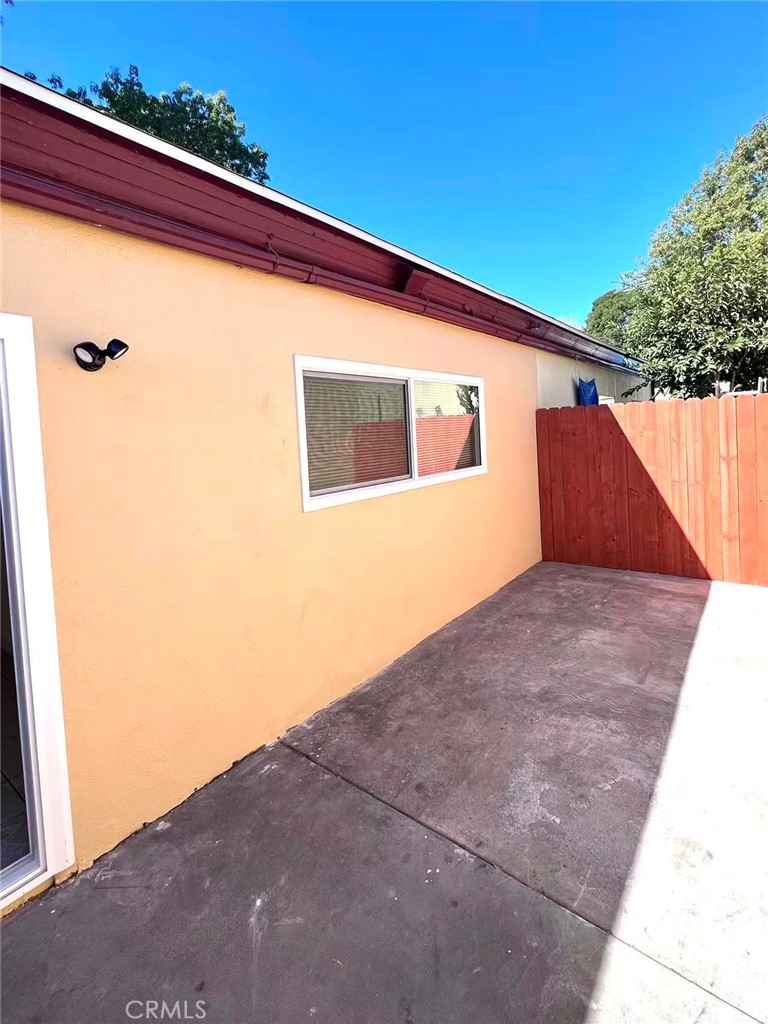 4109 W 5th J3, Santa Ana CA 92703 - photo 2