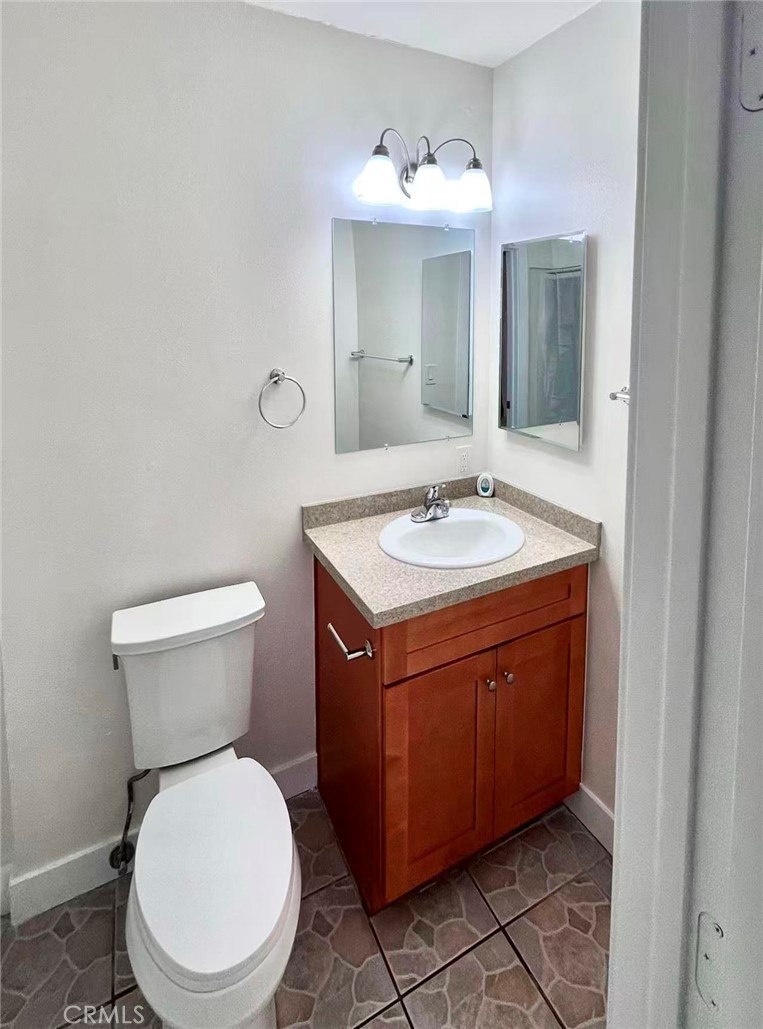 4109 W 5th J3, Santa Ana CA 92703 - photo 4