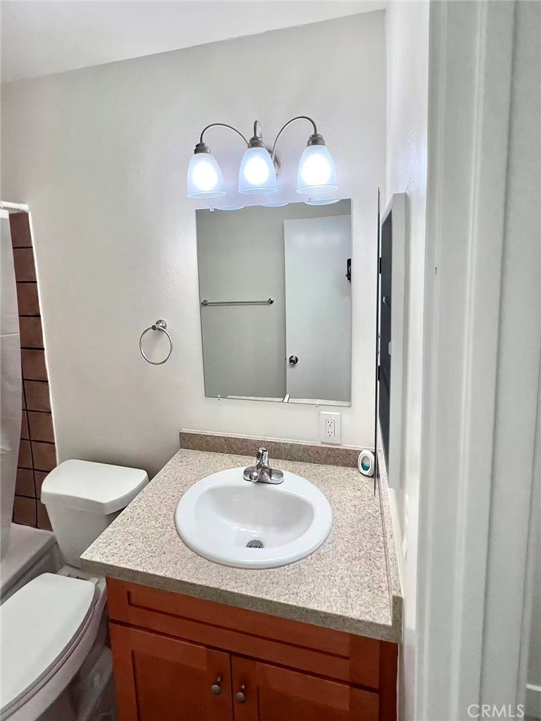 4109 W 5th J3, Santa Ana CA 92703 - photo 9