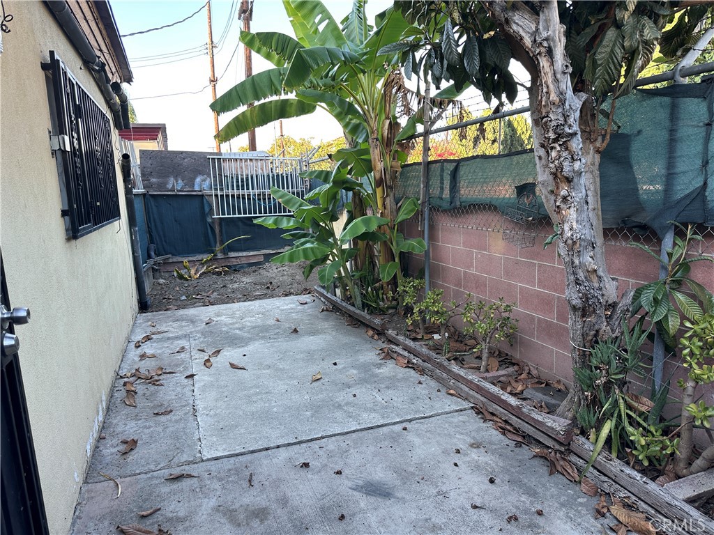 4109 W 5th F3, Santa Ana CA 92703 - photo 5