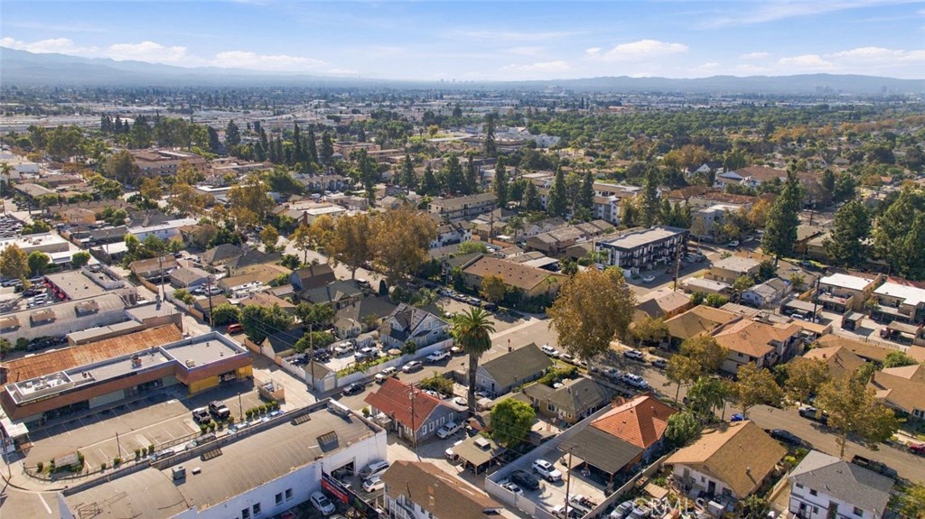 421 E Walnut, Santa Ana CA 92701 - photo 12