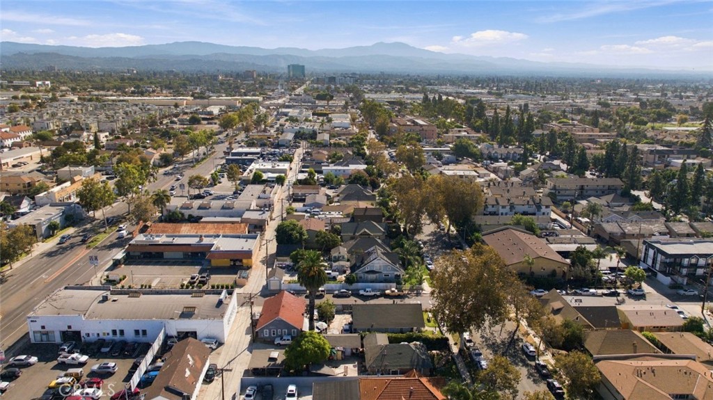 421 E Walnut, Santa Ana CA 92701 - photo 13