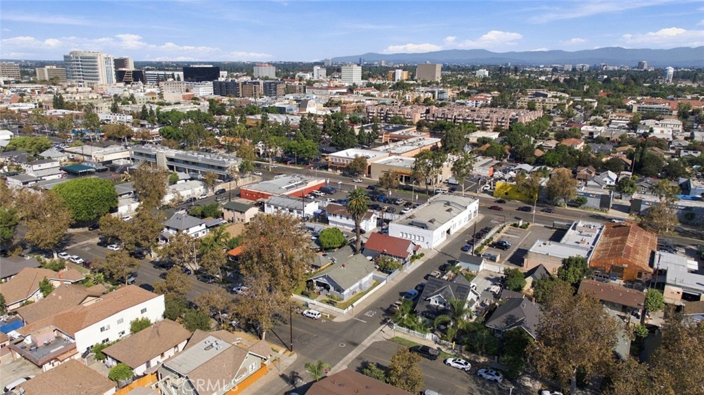 421 E Walnut, Santa Ana CA 92701 - photo 16