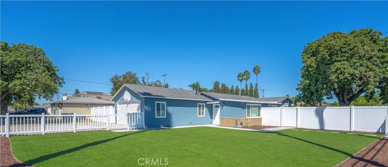 4301 W Lilac Avenue, Santa Ana, CA 92704