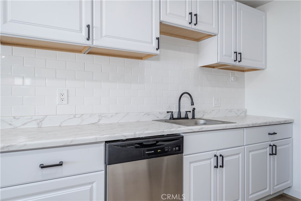4301 W Lilac, Santa Ana CA 92704 - photo 15