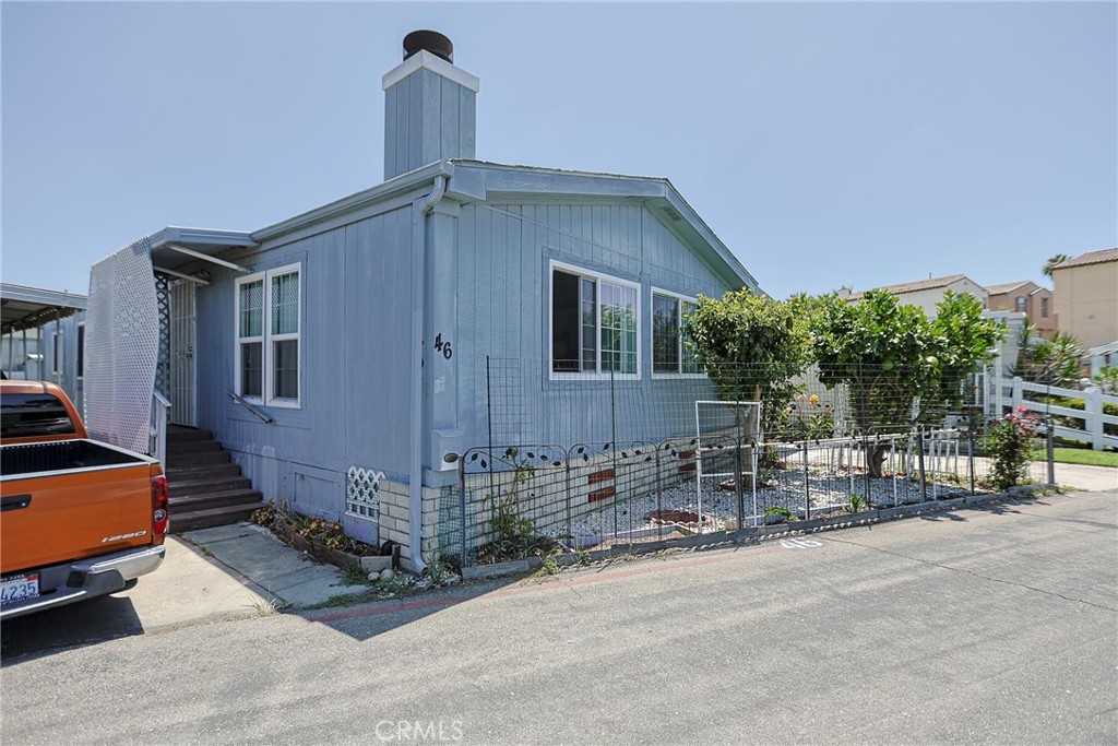 432 S Harbor Boulevard 46, Santa Ana CA 92704 - photo 2