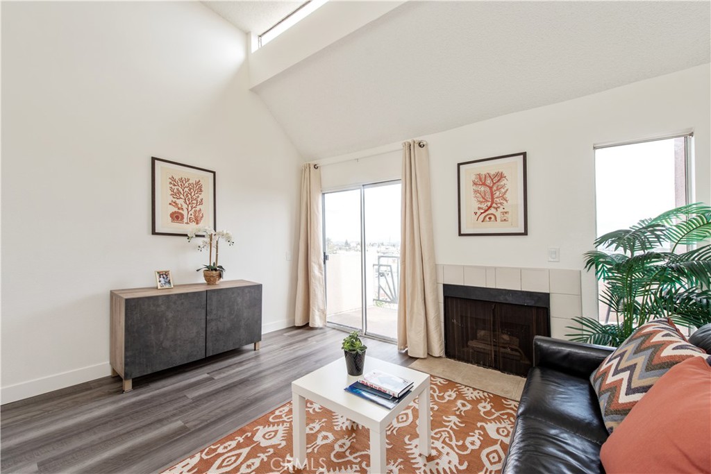 450 E 4th 416, Santa Ana CA 92701 - photo 6