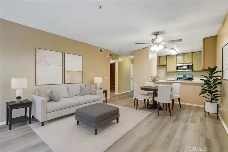 450 E 4th Street 334, Santa Ana, CA 92701