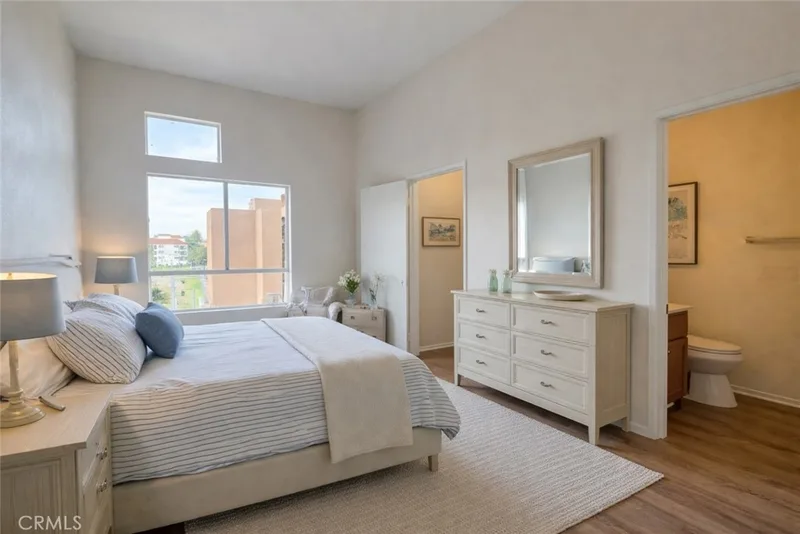 450 E 4th Street 437, Santa Ana, CA 92701