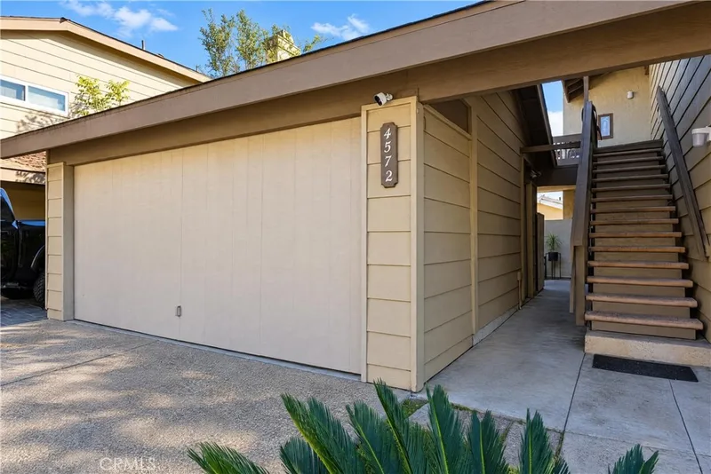 4572 W 5th Street, Santa Ana