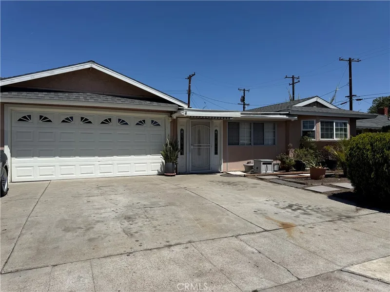4821 W Acapulco, Santa Ana, CA 92704