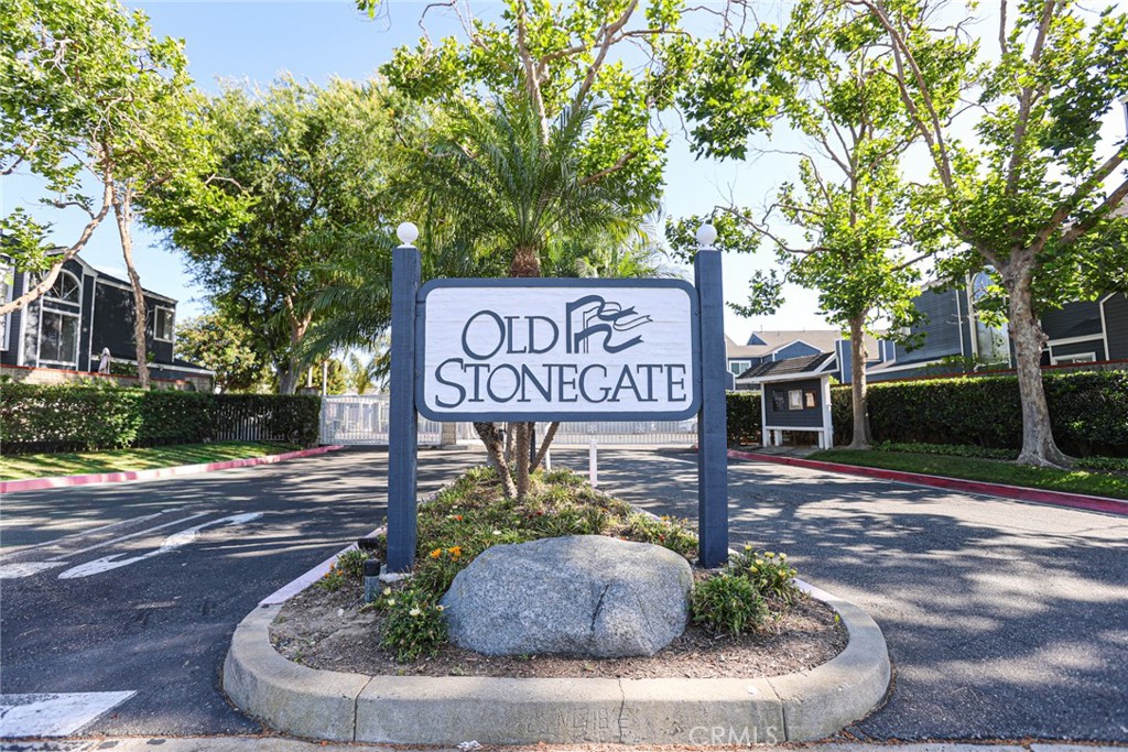 OLD STONEGATE COMMUNITY - 4822 Keywood Ln, Santa Ana CA 92703 - photo 1