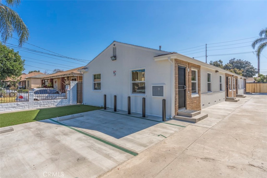 501 N Eastwood, Santa Ana CA 92701 - photo 1