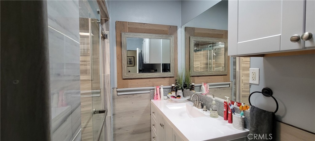 Bathroom - 502 E Wellington Avenue, Santa Ana CA 92701 - photo 6