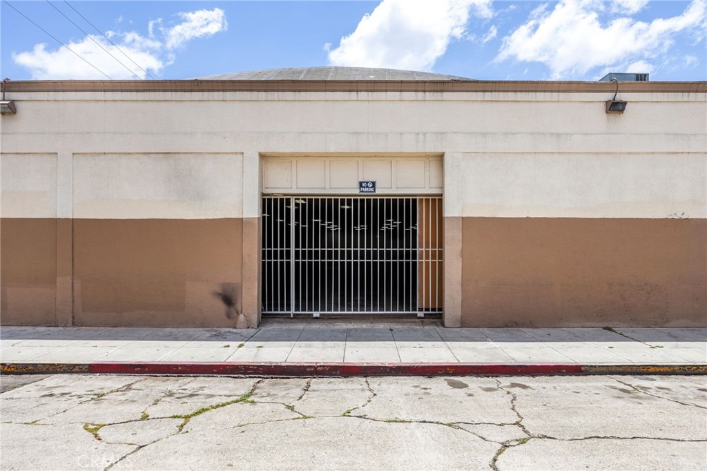 505 S Main, Santa Ana CA 92701 - photo 28