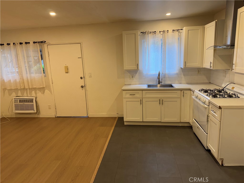 511 E Washington, Santa Ana CA 92701 - photo 11
