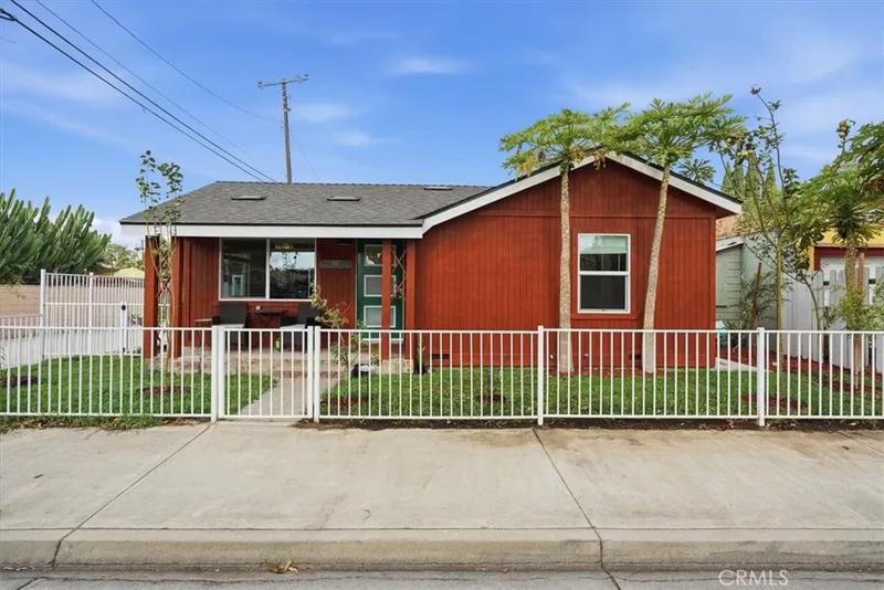 512 S Maple, Santa Ana