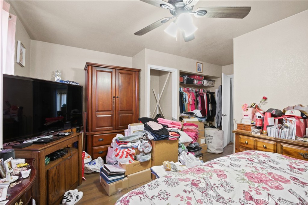 515 W Mcfadden Avenue, Santa Ana CA 92707 - photo 13