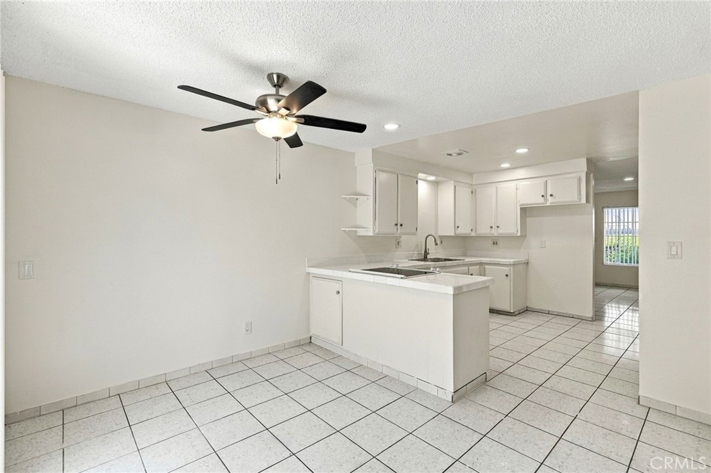 521 S Lyon 83, Santa Ana CA 92701 - photo 16