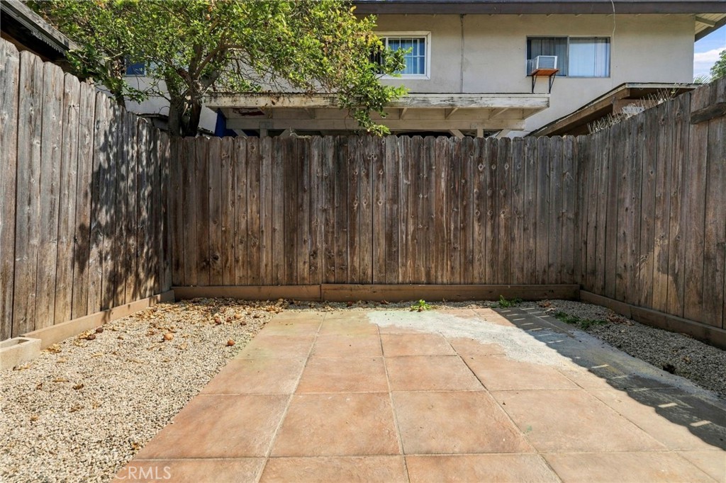 521 S Lyon 83, Santa Ana CA 92701 - photo 33