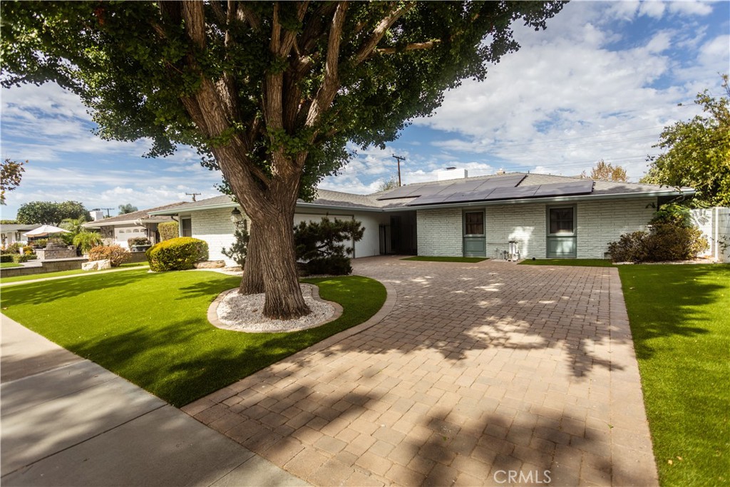 521 W Memory, Santa Ana CA 92706 - photo 1