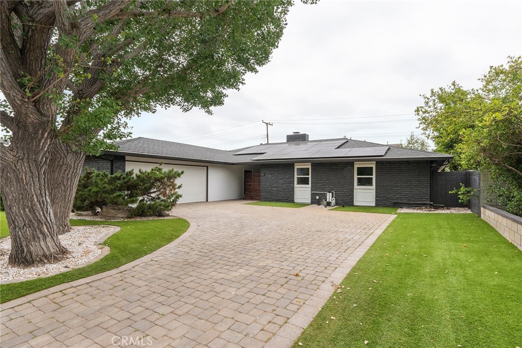 521 W Memory, Santa Ana CA 92706 - photo 2
