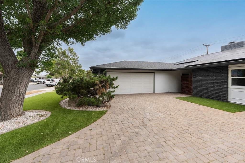 521 W Memory, Santa Ana CA 92706 - photo 3