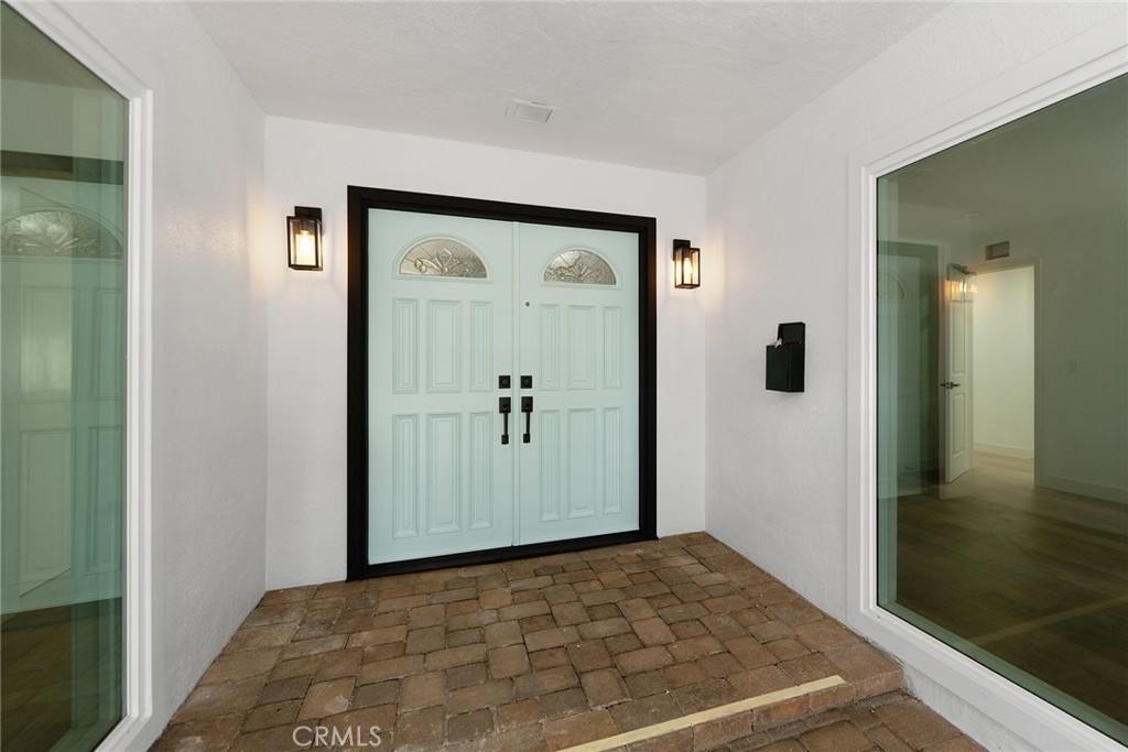 521 W Memory, Santa Ana CA 92706 - photo 5