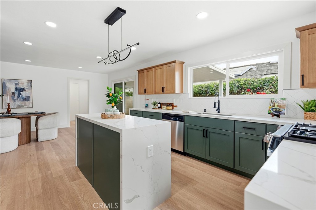 521 W Memory, Santa Ana CA 92706 - photo 8