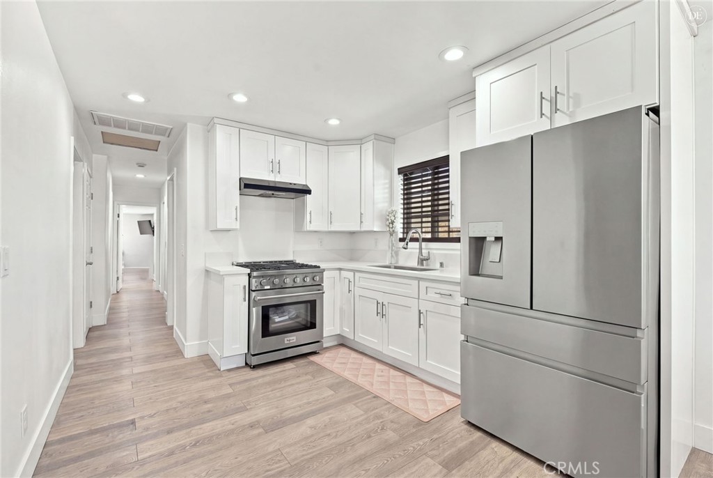 5510 Roosevelt Avenue, Santa Ana CA 92703 - photo 7