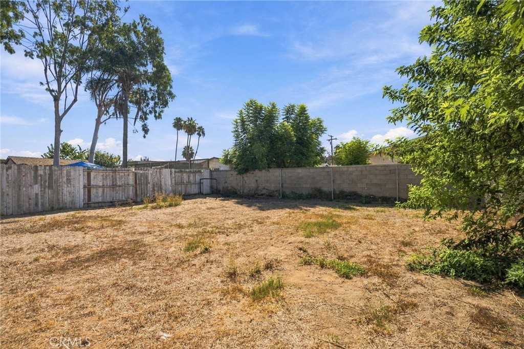 5510 Roosevelt Avenue, Santa Ana CA 92703 - photo 22