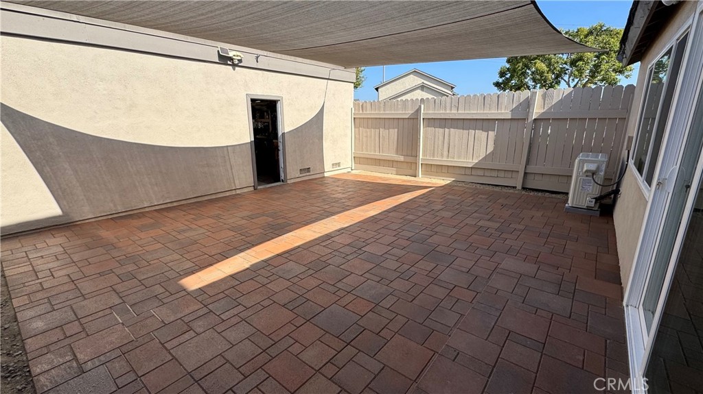 581 W Alton G, Santa Ana CA 92707 - photo 2