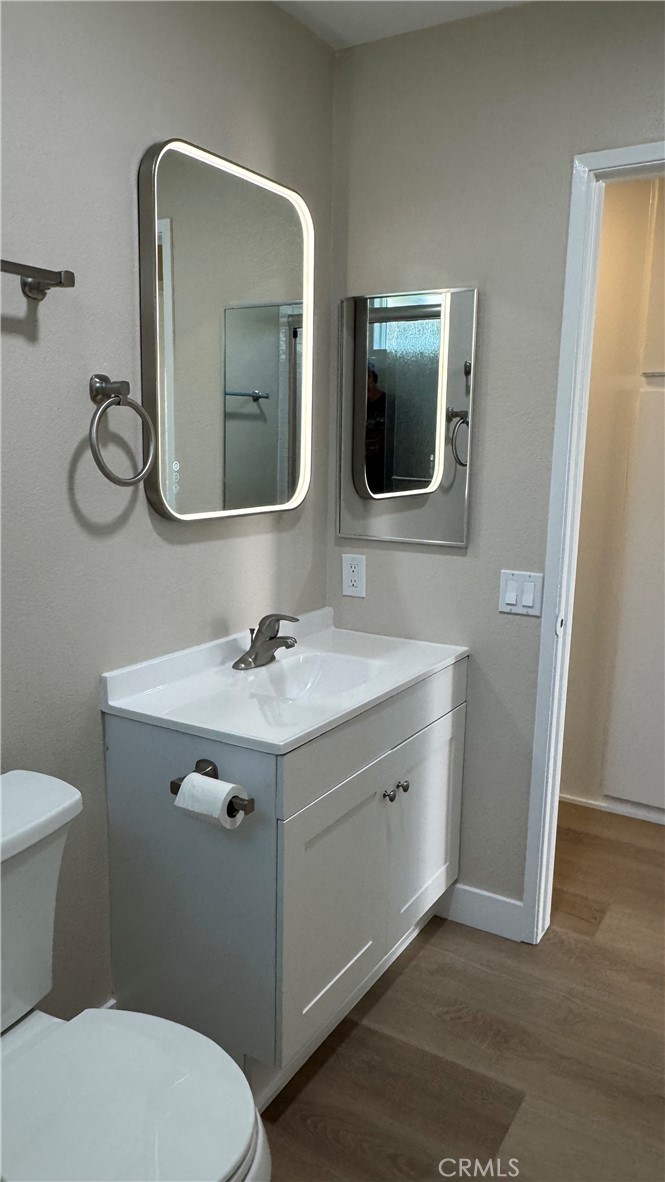 581 W Alton G, Santa Ana CA 92707 - photo 7