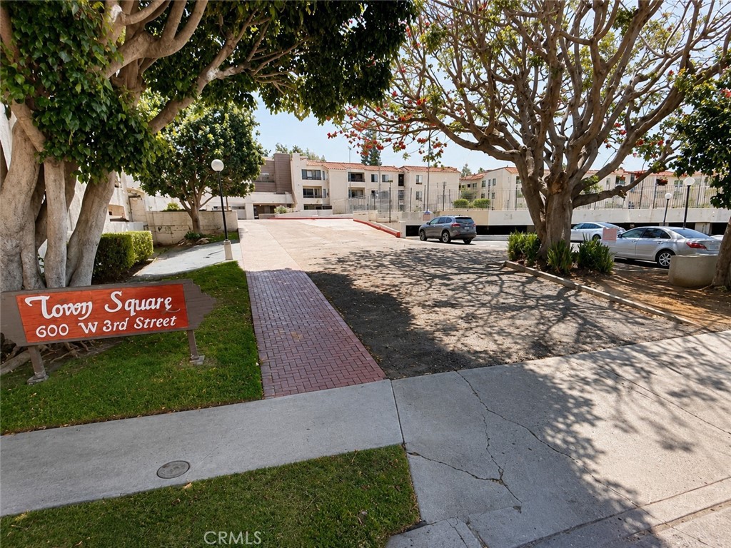 600 W 3rd Street A312, Santa Ana CA 92701 - photo 1