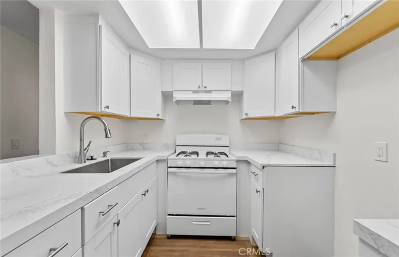 600 W 3rd Street B107, Santa Ana