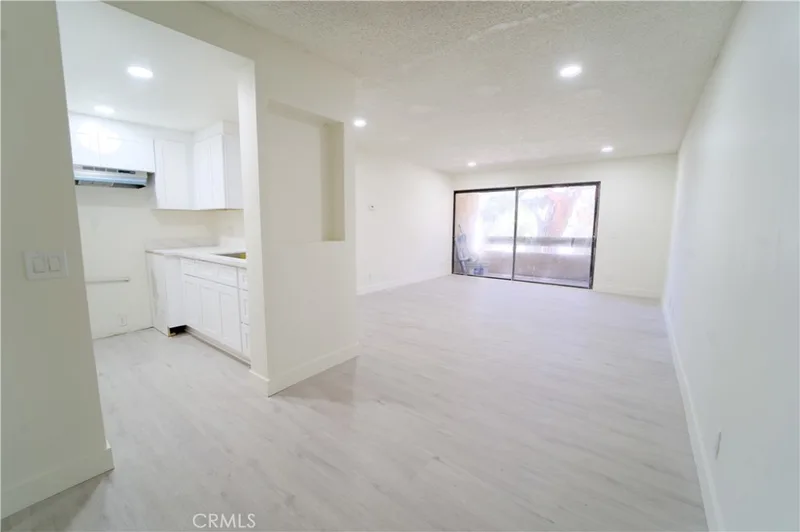 600 W Third St B211, Santa Ana, CA 92701