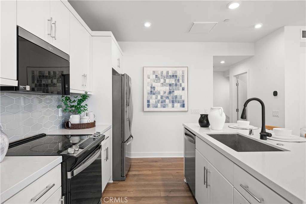 603 S LYON, Santa Ana CA 92705 - photo 8