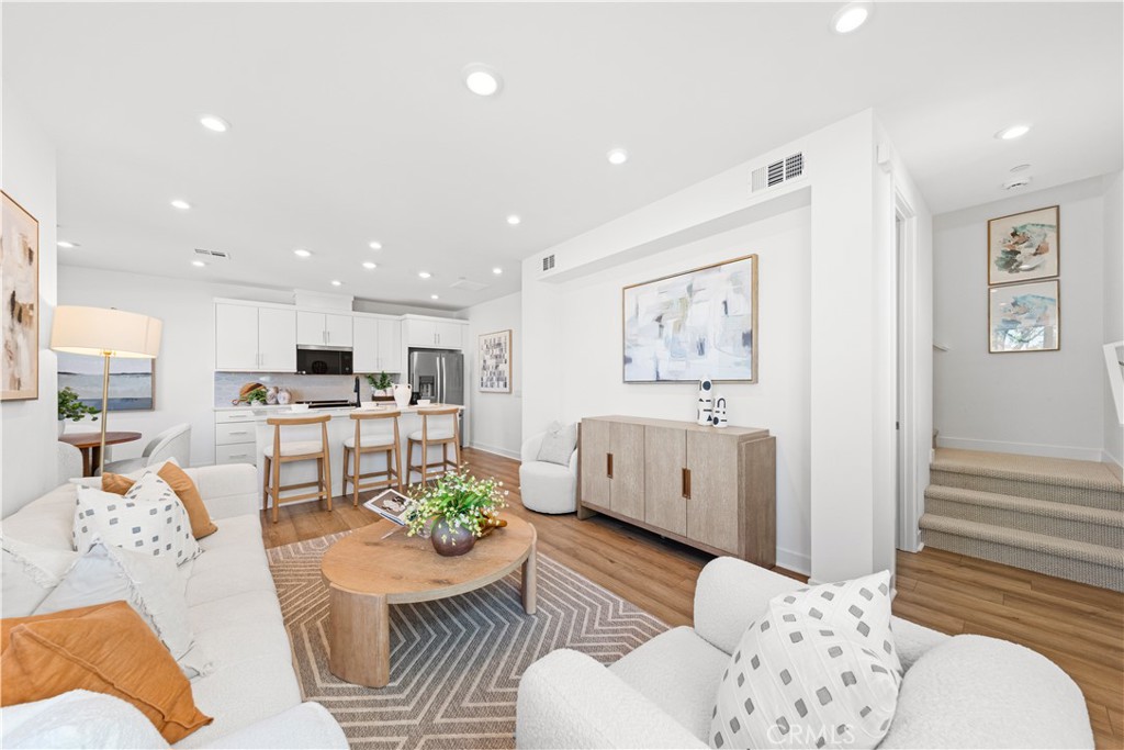 603 S LYON, Santa Ana CA 92705 - photo 11