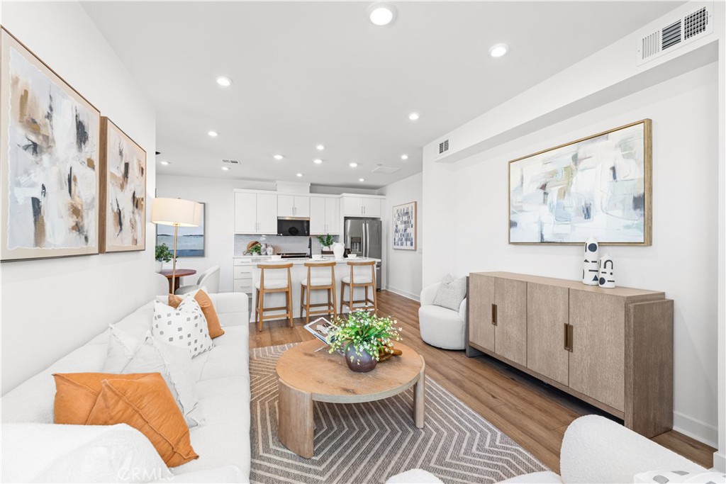 603 S LYON, Santa Ana CA 92705 - photo 12