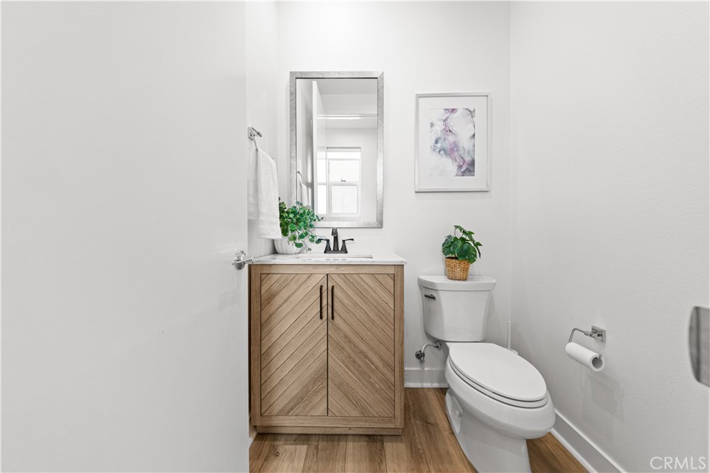 603 S LYON, Santa Ana CA 92705 - photo 16