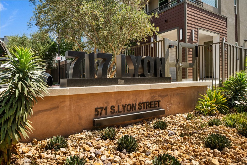 603 S LYON, Santa Ana CA 92705 - photo 30