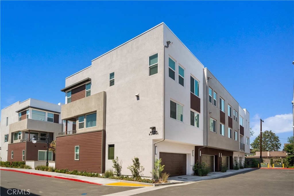 603 S LYON, Santa Ana CA 92705 - photo 49