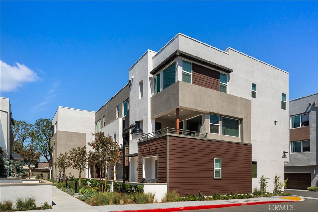 603 S LYON, Santa Ana CA 92705 - photo 50