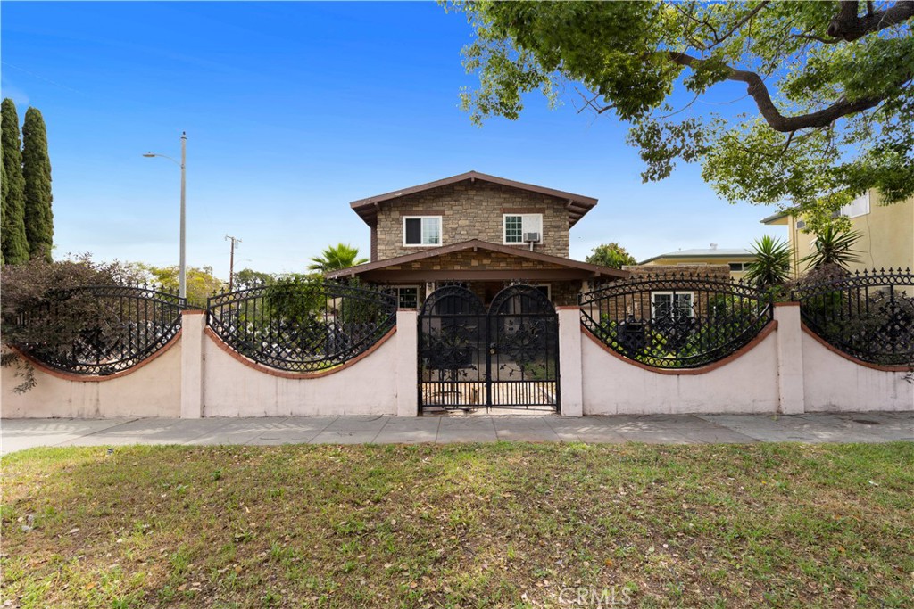 603 S Orange, Santa Ana CA 92701 - photo 1
