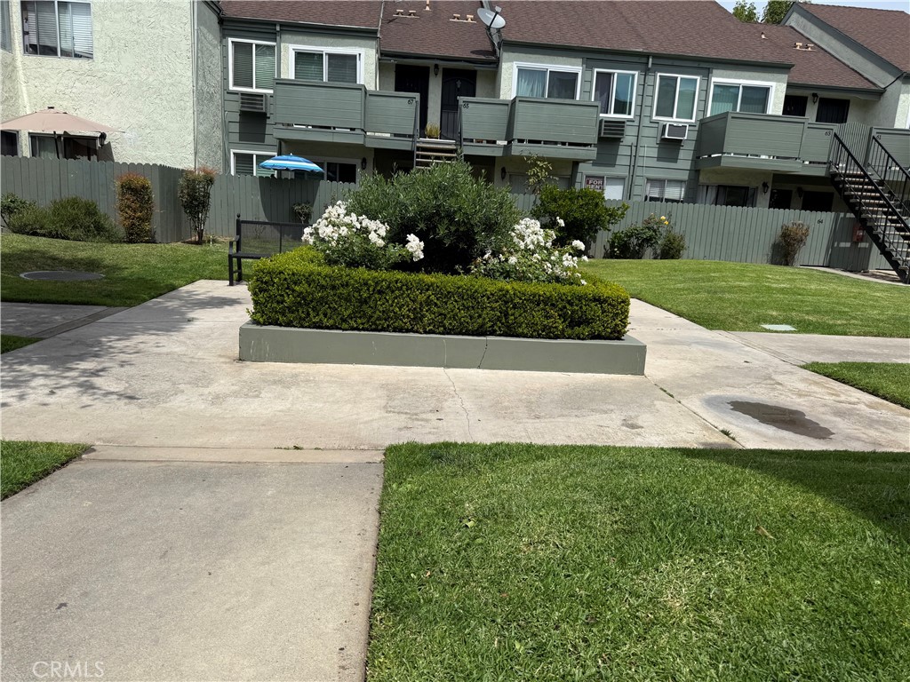 619 N Bristol 23, Santa Ana CA 92703 - photo 2