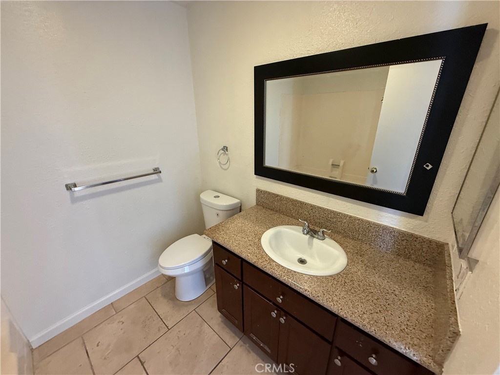 619 N Bristol 23, Santa Ana CA 92703 - photo 8