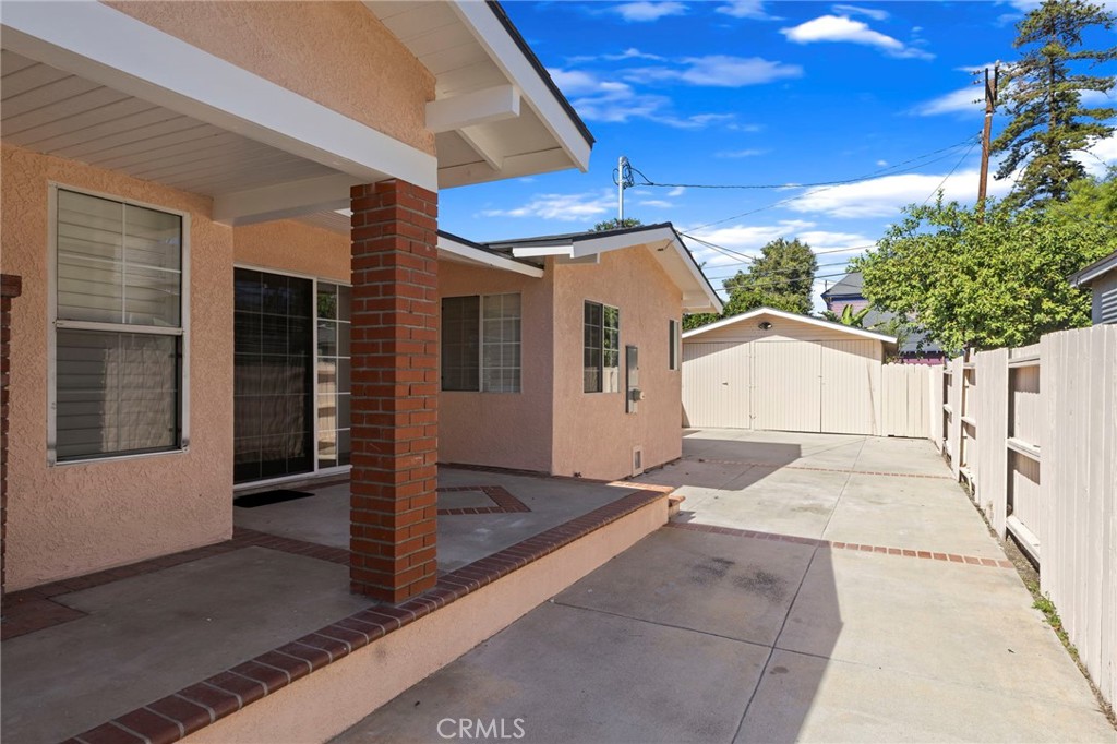 621 E Myrtle, Santa Ana CA 92701 - photo 29