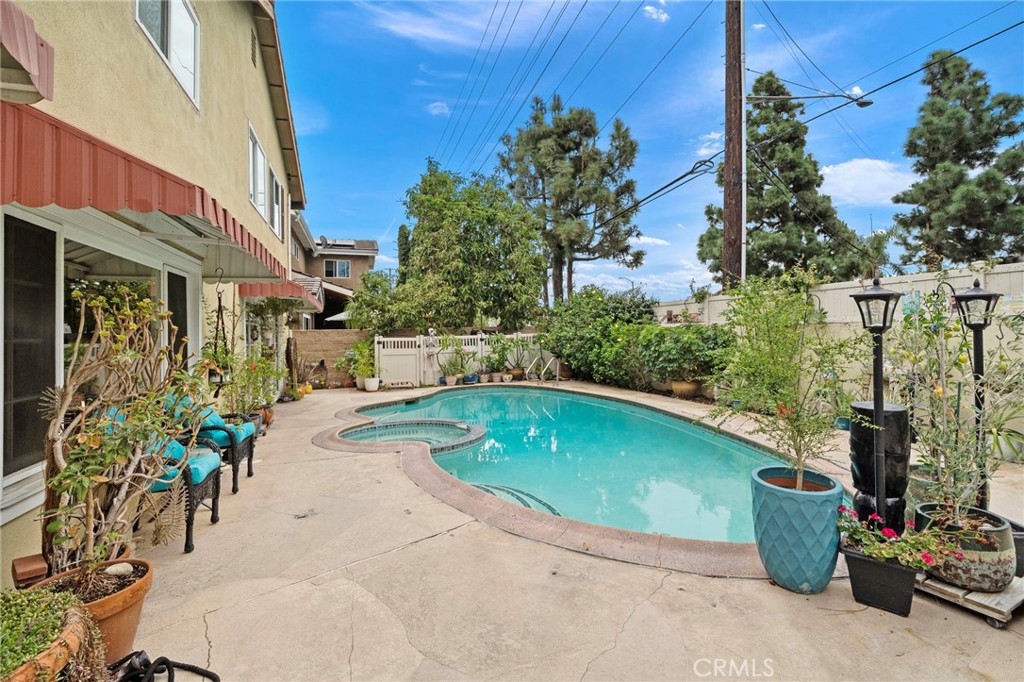 Welcome to Your Own Private Resort with a Sparkling Pool and Spa, Generous entertaining deck, Shade Awnings, Lush Tropic - 622 W Alpine Avenue, Santa Ana CA 92707 - photo 35