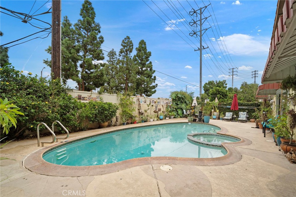 What a Lovely Backyard to Entertain or Simply Relax - 622 W Alpine Avenue, Santa Ana CA 92707 - photo 37