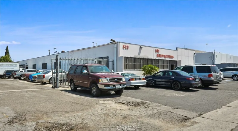 623 Young Street, Santa Ana, CA 92705